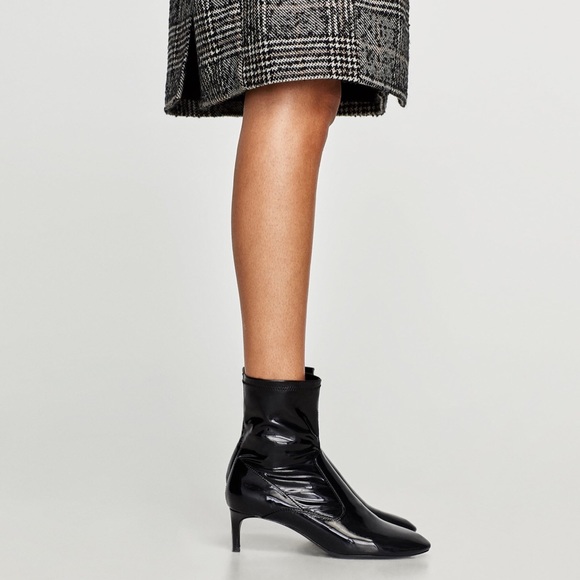 ZARA FAUX BLACK PATENT ANKLE BOOTS - Picture 1 of 5